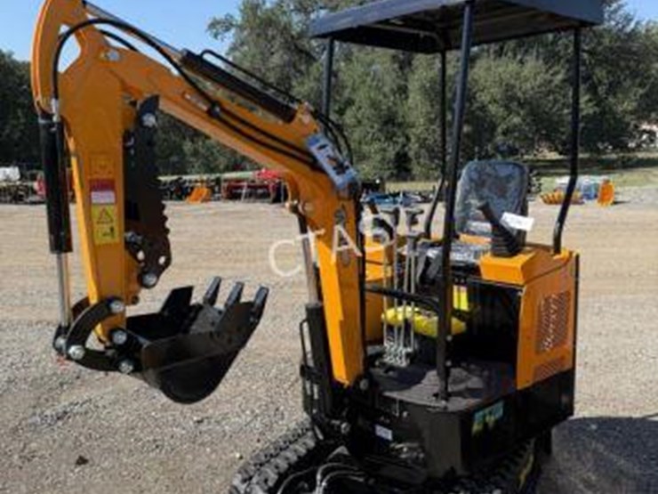 #110-•-mini-excavator---gas---model:15-image-1