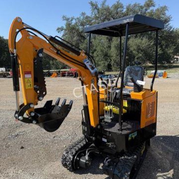 #110 • Mini Excavator - Gas - Model:15