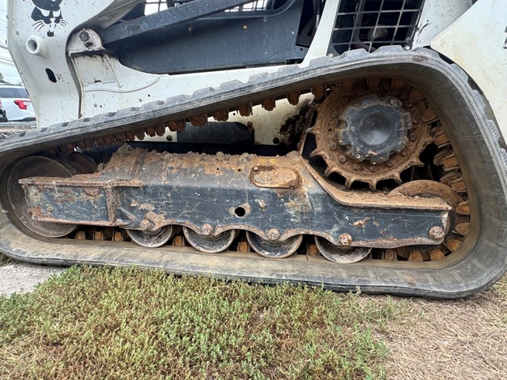 2019-bobcat-t595-image-7