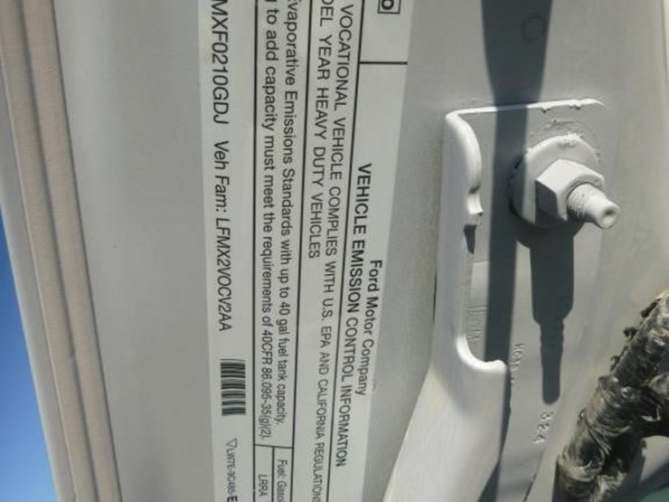 2020-ford-f350-image-24
