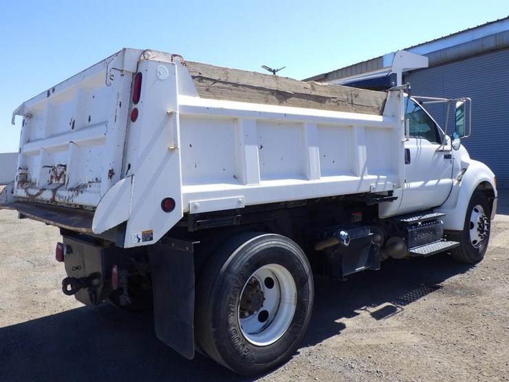 2013-ford-f650-image-3