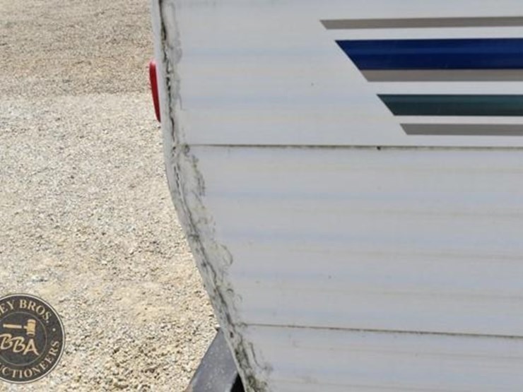 2004-keystone-rv-co-hornet-sport-27bs-38101-image-50