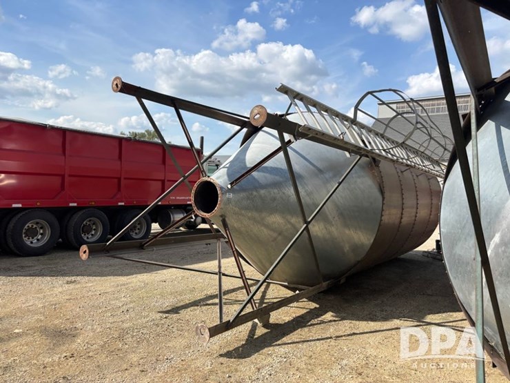 hopper-bin-(dr12316)-image-1