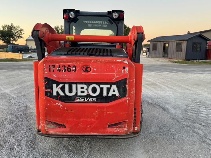 kubota-ssv65-image-8