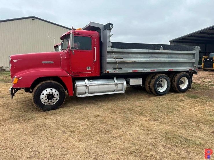 1992-freightliner-fld120-image-1
