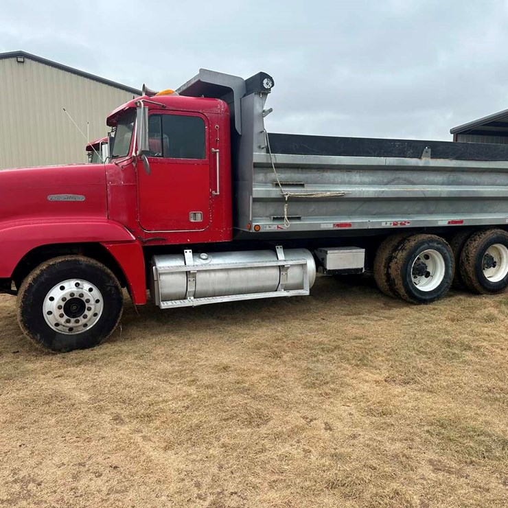 1992 FREIGHTLINER FLD120