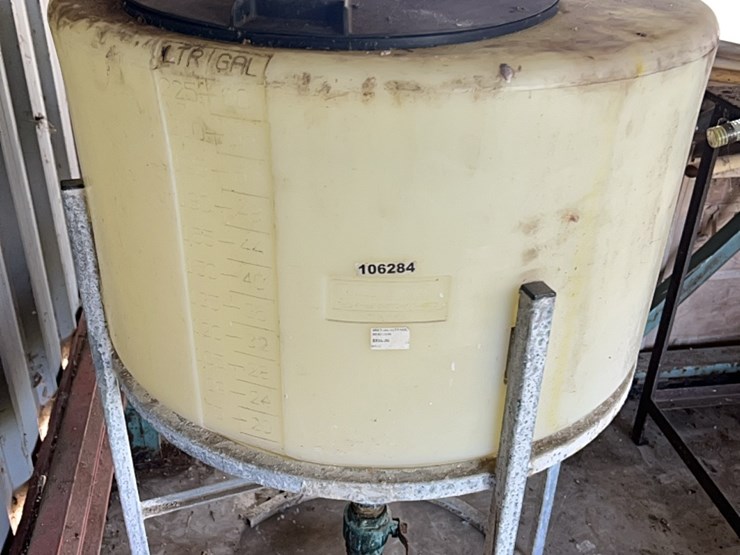 60-gallon-mixing-cone-with-stand-and-fittings-image-8
