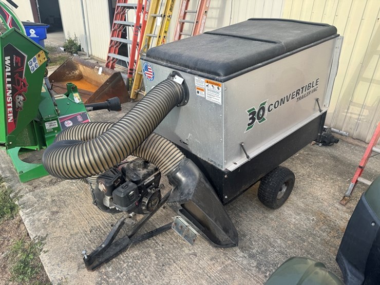 peco-x30-trailer-pull-leaf-vacuum-image-1