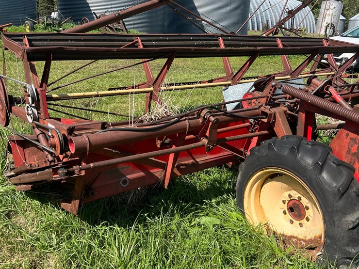 400-versatile-swather,-been-sitting,-not-running-image-37