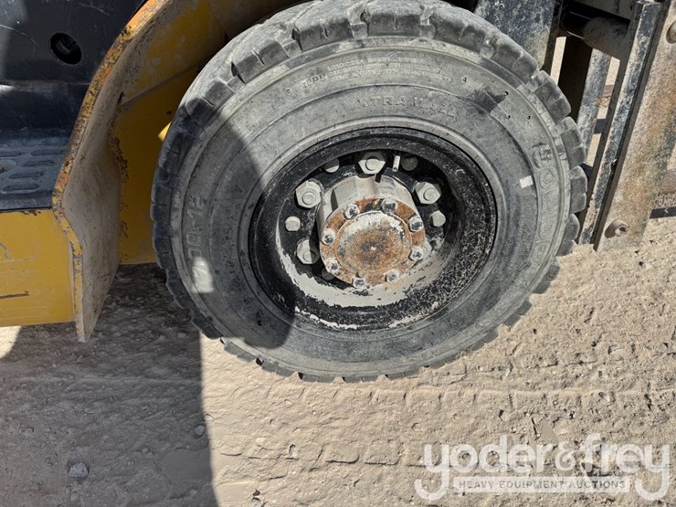 2018-komatsu-fg25t-16-image-15