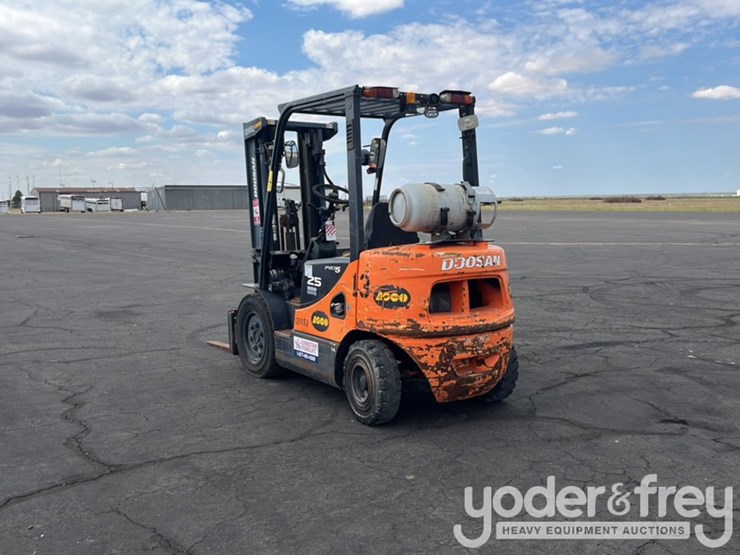 2012-doosan-g25-image-3