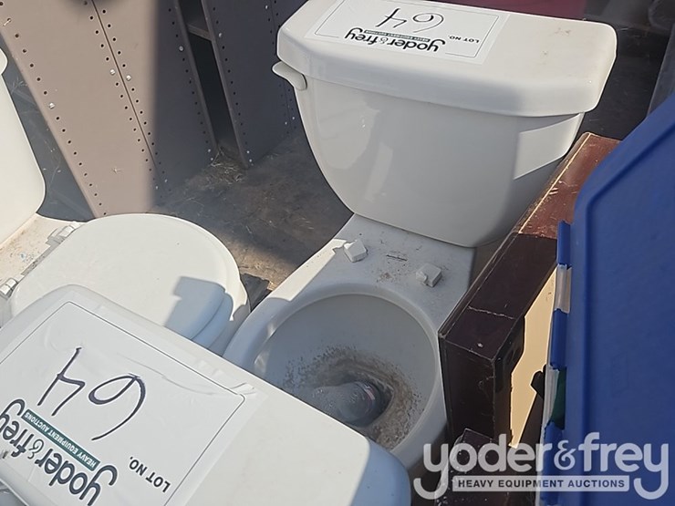 white-toilets-(4-of)-image-5