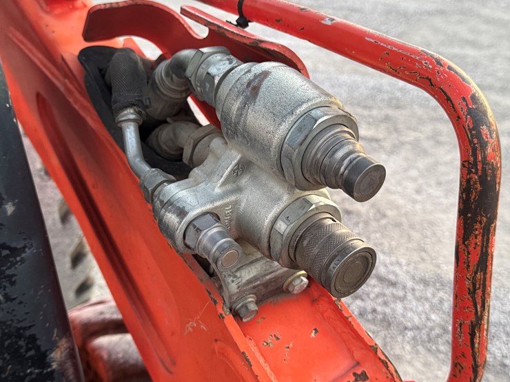 kubota-ssv65-image-20