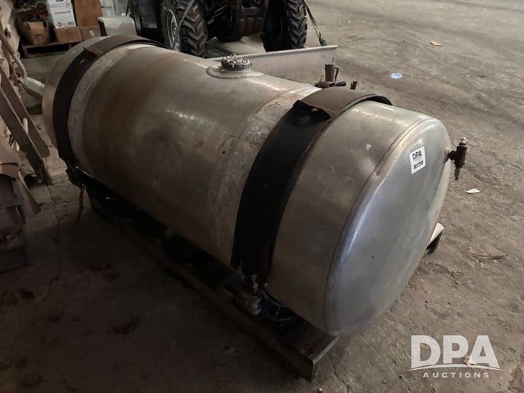 truck-fuel-tank-(dr12299)-image-3