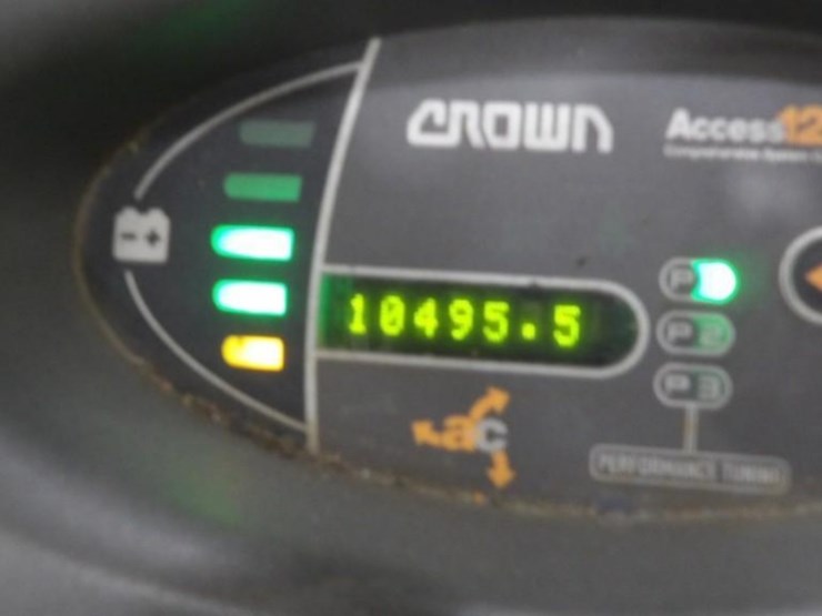 2015-crown-4500-5000lb-electric-warehouse-forklift-image-6