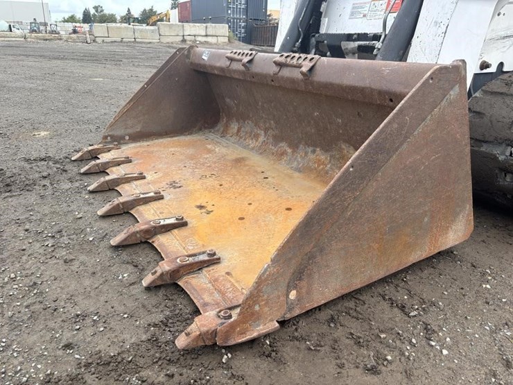 2021-bobcat-t770-image-9