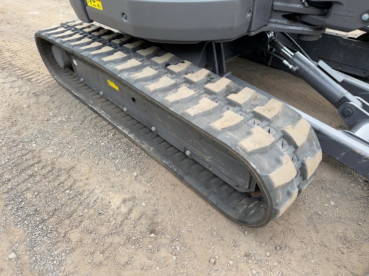 2023-volvo-ecr50f-mini-excavator-image-19