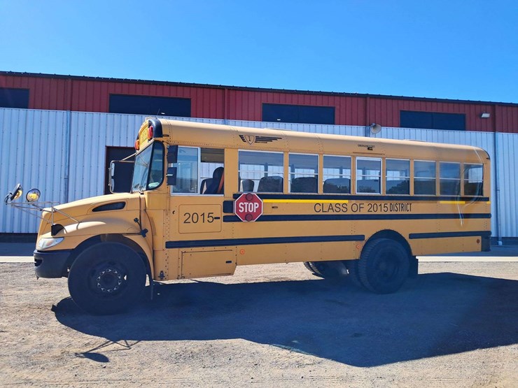 2015-ic-bus-pb105-school-bus-image-1