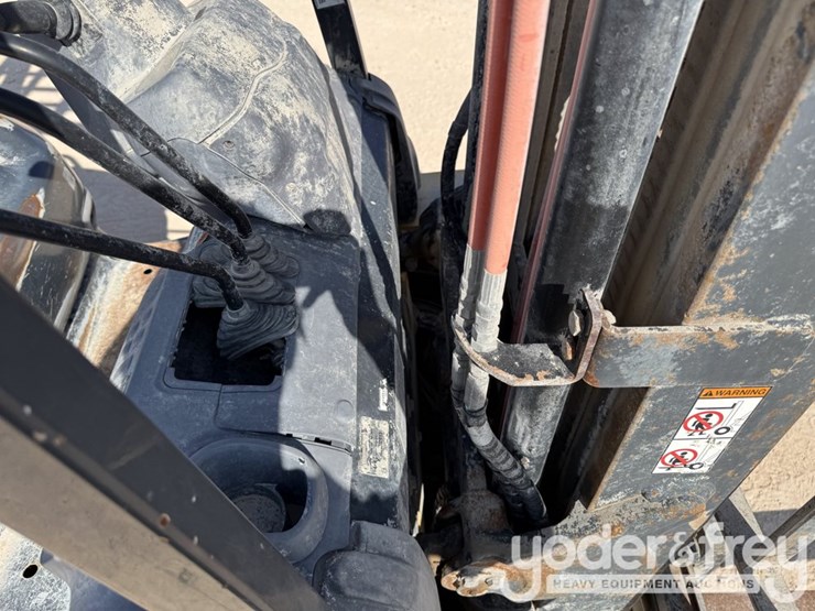 2018-komatsu-fg25t-16-image-9