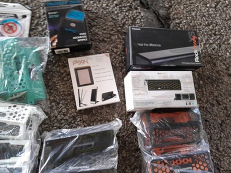 lot#-776-miscellaneous-items-image-3