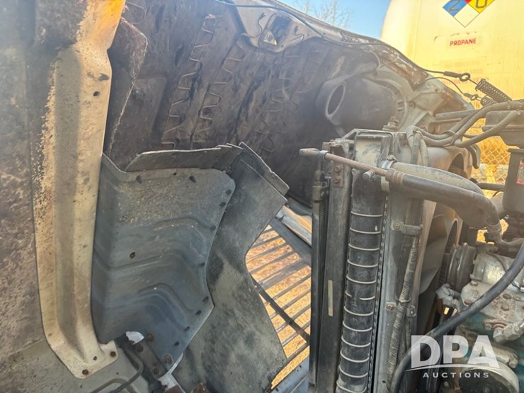 ford-l8000-image-21