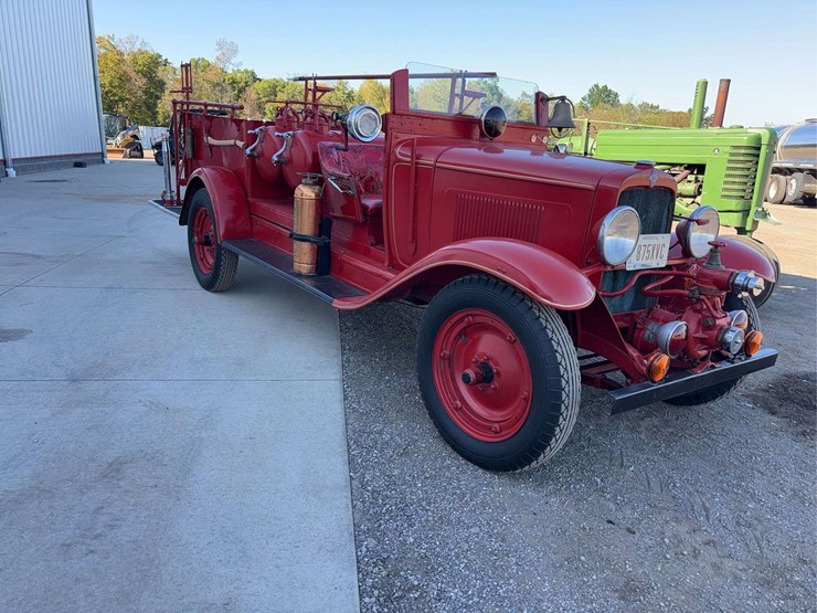 1931-chevrolet-fire-truck-image-2