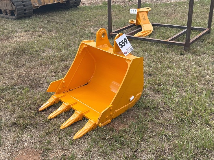 caterpillar-305-image-1