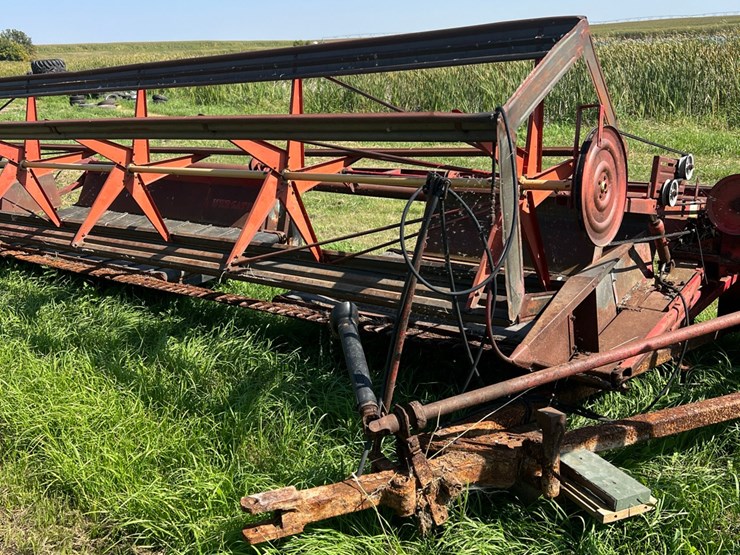 18’-versatile-swather-image-14