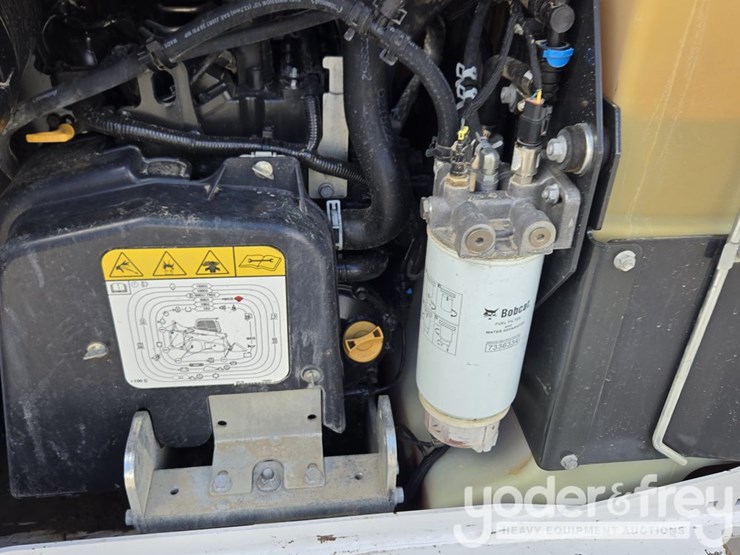 2022-bobcat-t76-image-42