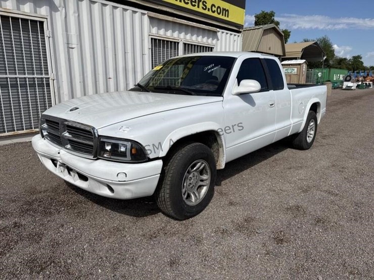 2004-dodge-dakota-image-2