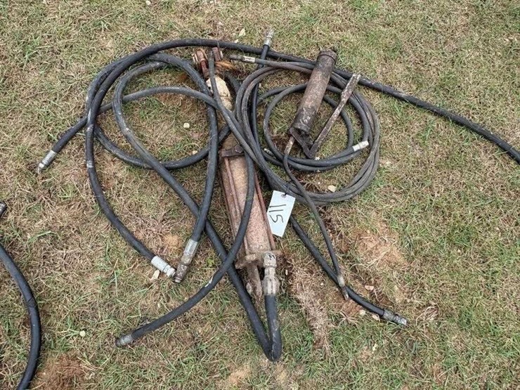 hydraulic-ram,-grease-gun-image-1