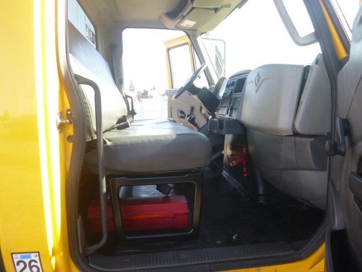 international-durastar-4300-image-13