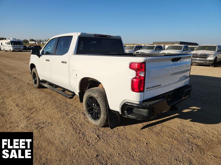 2020-chevrolet-silverado-1500-image-3