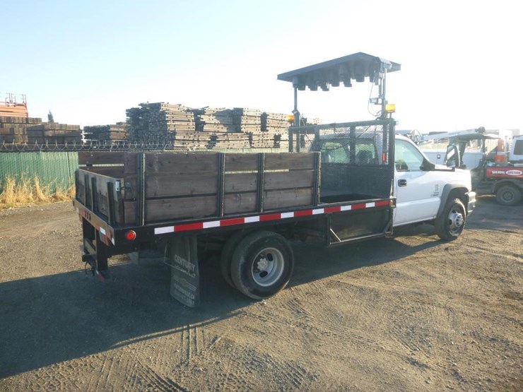 2007-chevrolet-3500-image-4