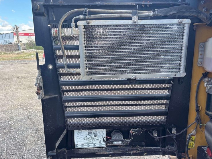 2018-caterpillar-287d-image-7