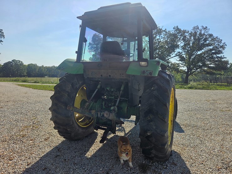 john-deere-3040-image-14