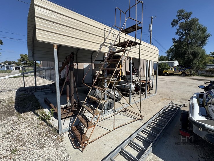 rolling-warehouse-safety-ladder-rolling-warehouse-safety-ladder-image-1