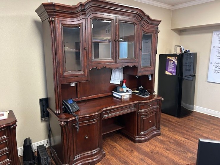 #1002-•-heavy-duty-wood-cabinet-image-1