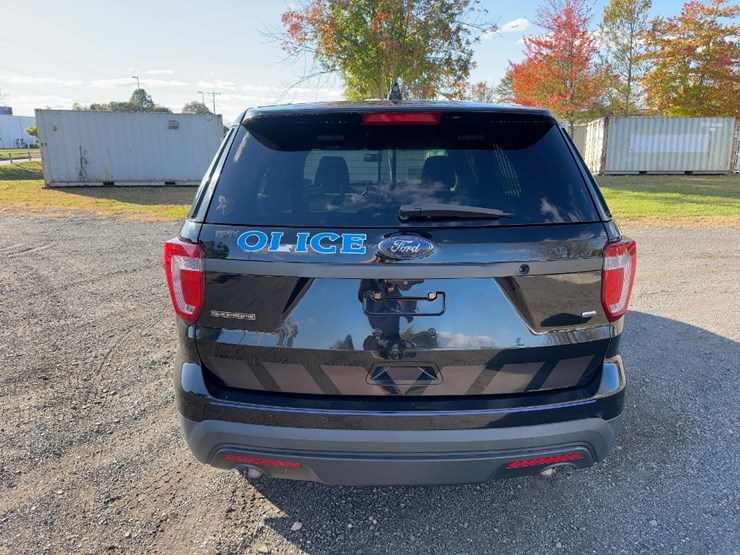 2017-ford-explorer-police-interceptor-image-4