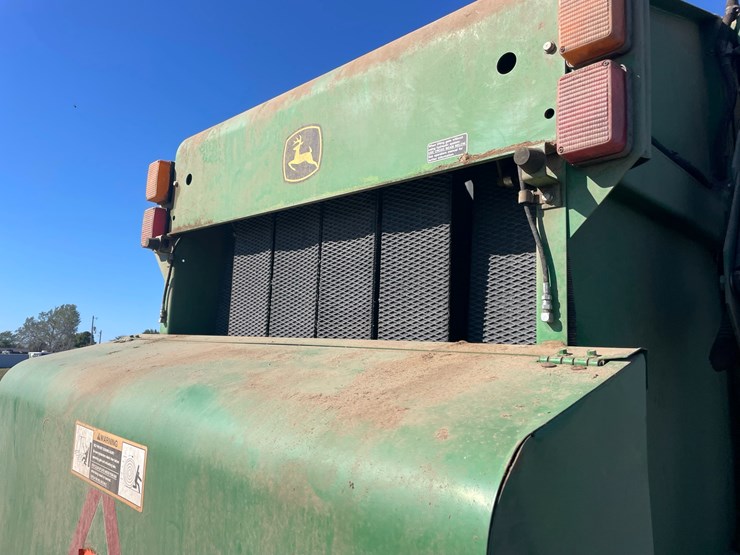 john-deere-468-image-9