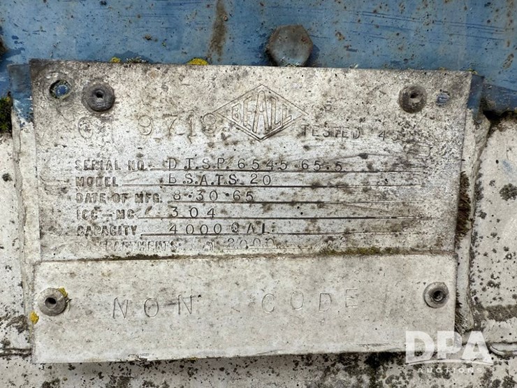 1965-beall-liquid-transport-trailer-(pz13939,-unit-44207)-image-3