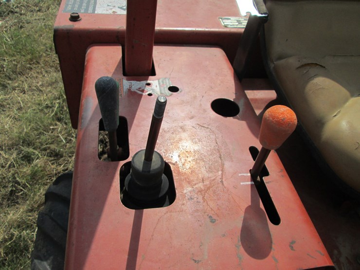 2004-ditch-witch-3700-image-12