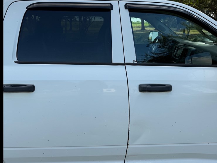 #97-•-2013-ram-2500-crew-cab-pickup-image-7
