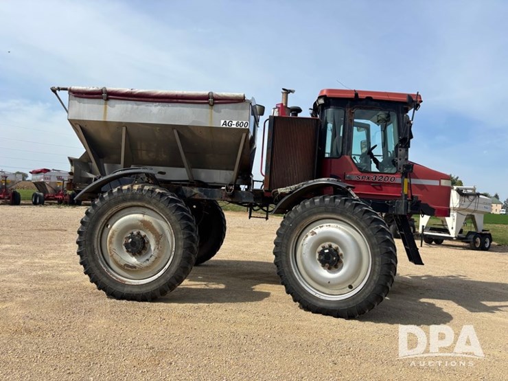 case-ih-spx3200-image-2