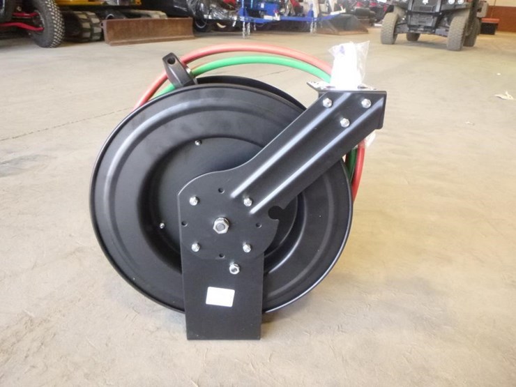 1/4"x50'-retractable-welding-hose-reel-image-3