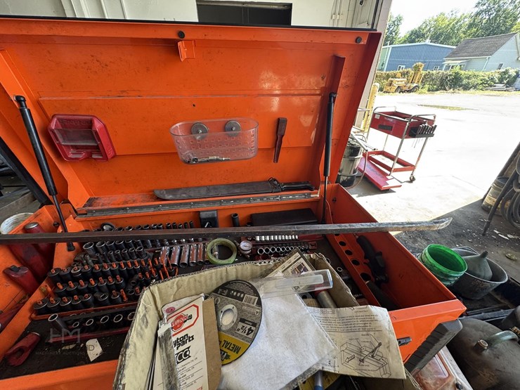 snap-on-orange-rolling-tool-chest-loaded-w/tools-snap-on-orange-rolling-tool-chest-loaded-w/tools-image-4