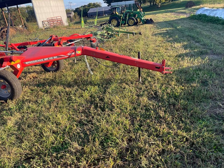 kuhn-10-wheel-speed-rake-image-8