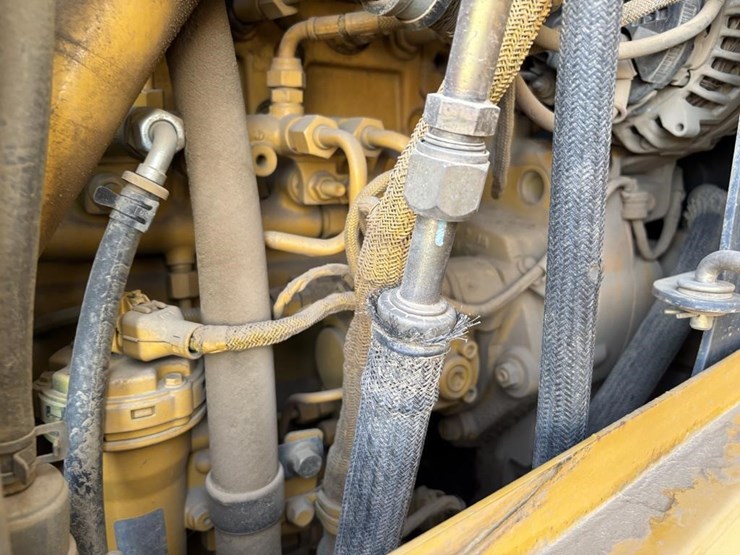 2011-deere-872gp-image-76