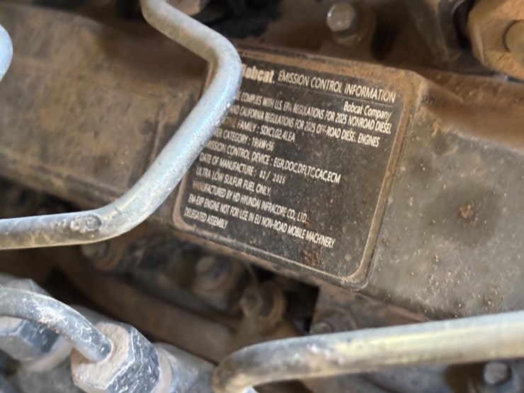 2022-bobcat-t62-image-44