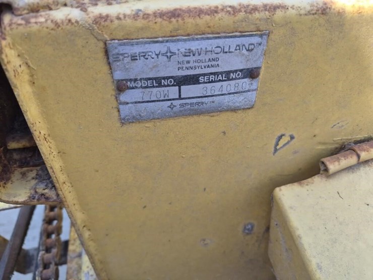 new-holland-770w-image-5